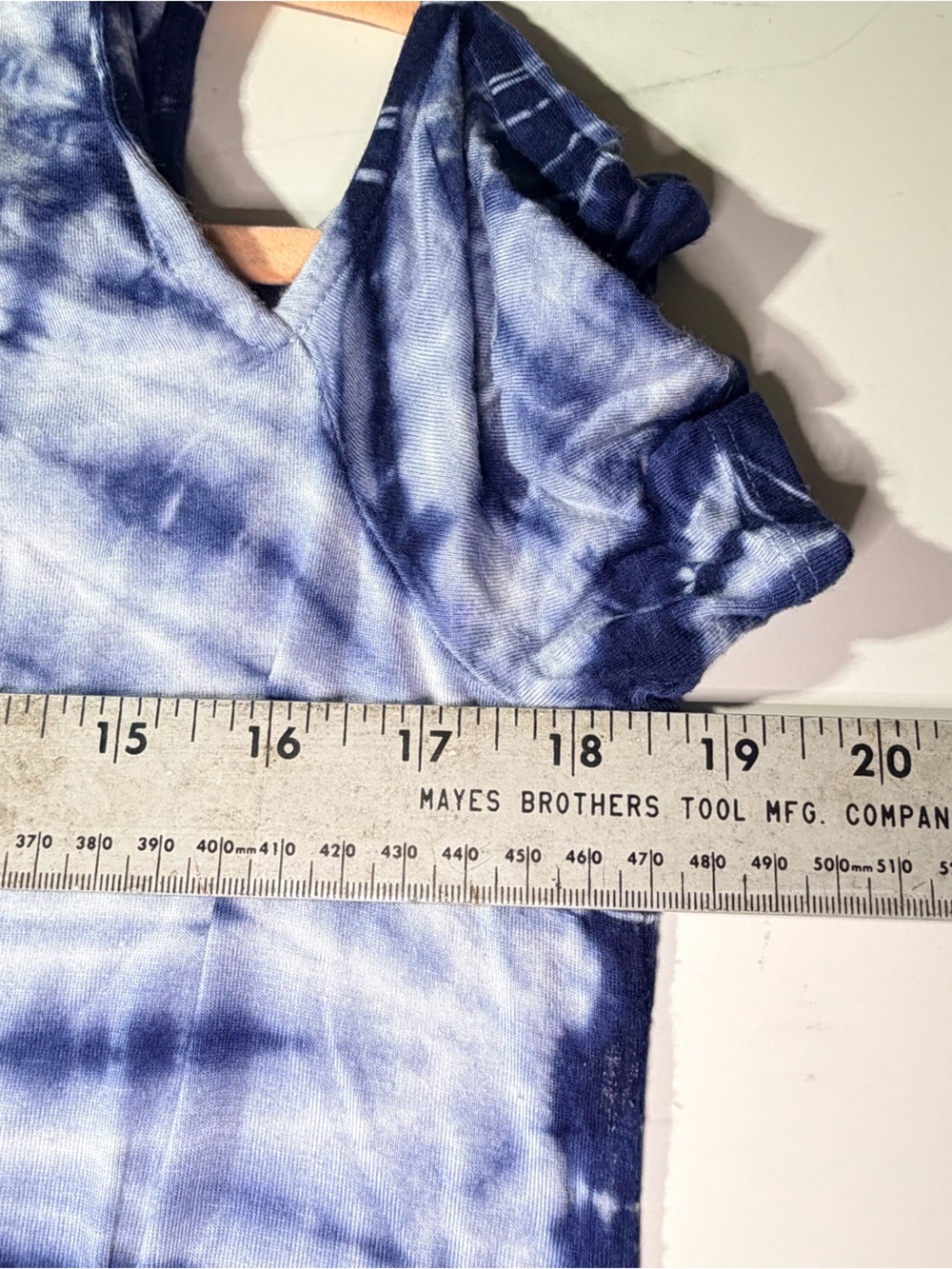 Sunday Navy and White Tie-Dye Cold-Shoulder Tunic - Picture 3 of 8